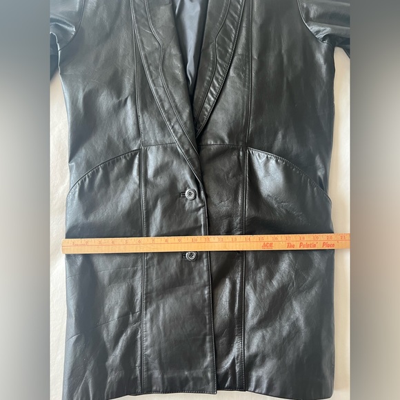 Wilsons Leather Womens Long Black Coat Shaw!
Collar Mid Length - Picture 12 of 17